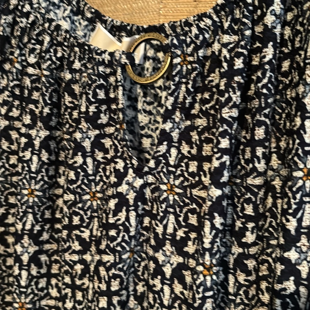Michael Kors black & white patterned top - Picture 2 of 4